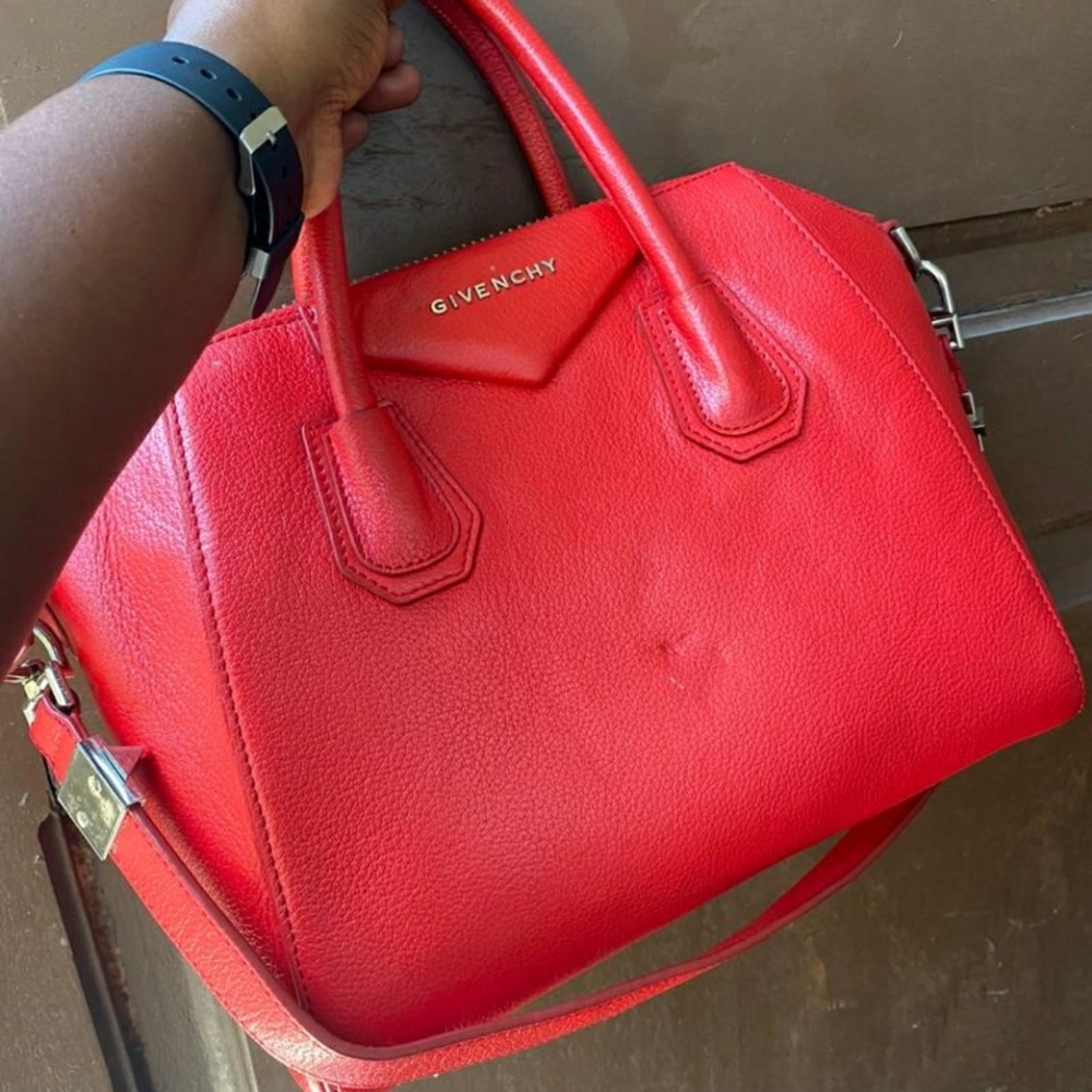 GIVENCHY Antigona Medium Red Bag - Picture 1 of 14